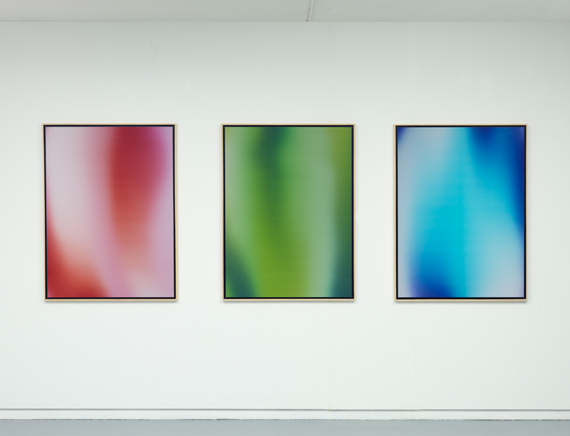 Into Time (RGB) 14 01 XX, 2014. Lenticular prints, 3 times 120 x 90 cm. 
Photo: Gert Jan van Rooij Into Time (RGB) 14 01 XX, 2014. Lenticular prints, 3 times 120 x 90 cm. 
Photo: Gert Jan van Rooij