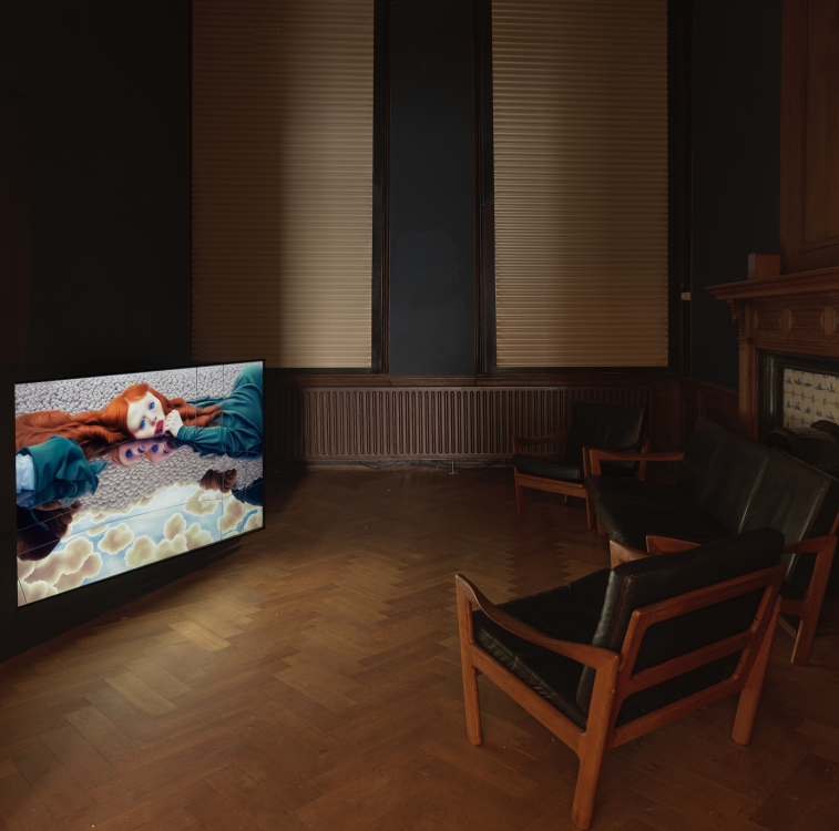 Holly Herndon and Mat Dryhurst, I’M HERE 17.12.2022 5:44, 2023 (film still). Courtesy Herndon Dryhurst Studio.
 Holly Herndon and Mat Dryhurst, I’M HERE 17.12.2022 5:44, 2023 (film still). Courtesy Herndon Dryhurst Studio.