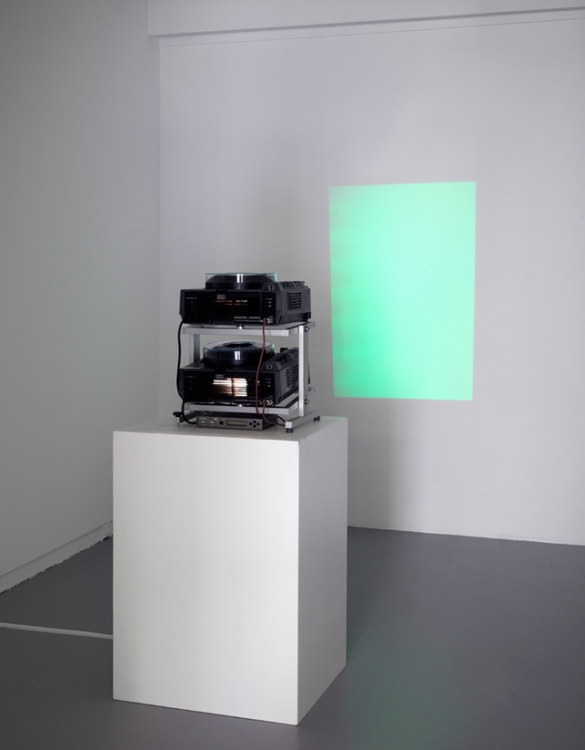 Untitled, 2014. 9 Photograms, 35 mm gelatine silver transparency, chemical toning (malachite oxalate), digitally controlled projection loop (8'55").
Photo: Gert Jan van Rooij. Untitled, 2014. 9 Photograms, 35 mm gelatine silver transparency, chemical toning (malachite oxalate), digitally controlled projection loop (8'55").
Photo: Gert Jan van Rooij.