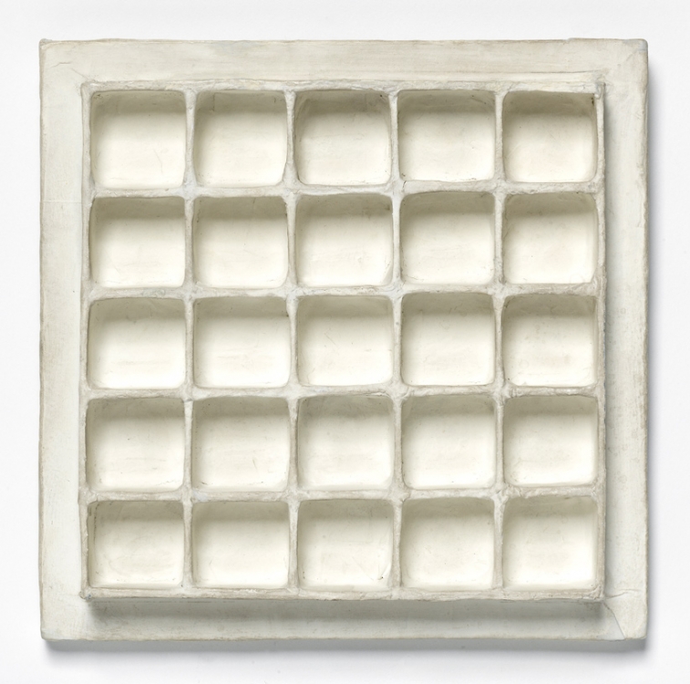 'R72-5', 1972. Painted papier mâché on wood, 18 x 18 cm. Photo by Gert Jan van Rooij. 'R72-5', 1972. Painted papier mâché on wood, 18 x 18 cm. Photo by Gert Jan van Rooij.