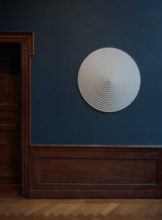 Variatie op Cirkels V (1967) at Upstream Gallery. Photo: Gert Jan van Rooij. Variatie op Cirkels V (1967) at Upstream Gallery. Photo: Gert Jan van Rooij.