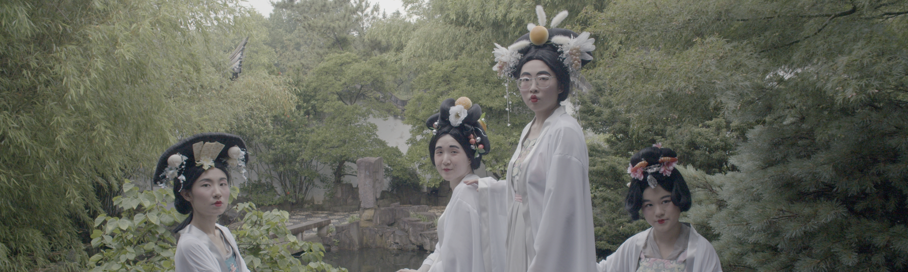 Glorious Substances, Beautiful Settings